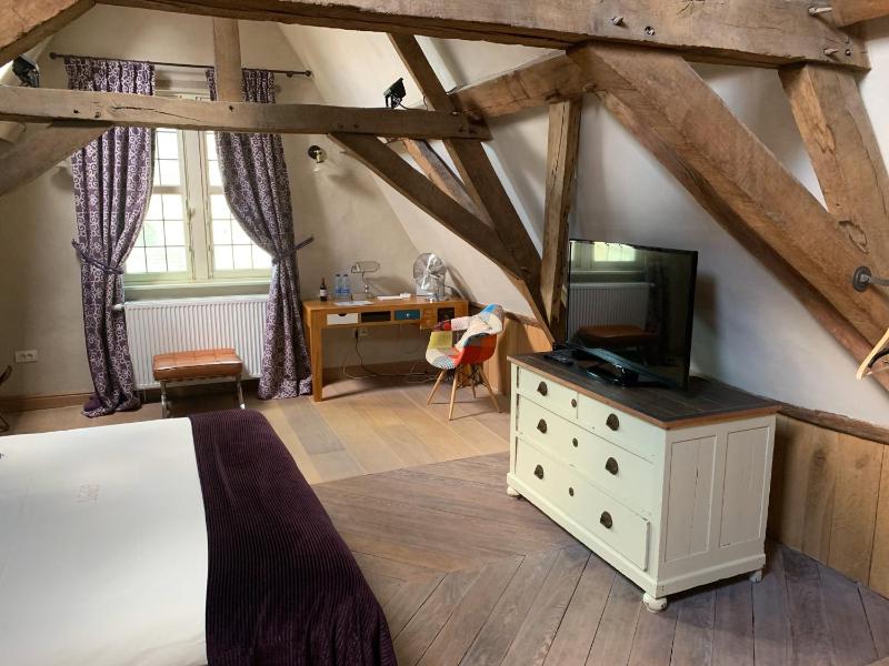 Deluxe Double or Twin Room with City View image 4