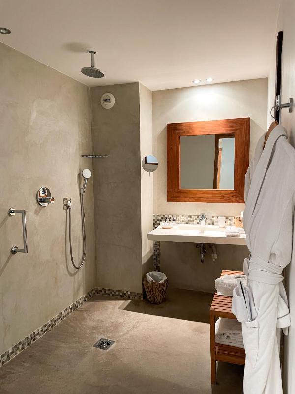 Deluxe Double Room with Terrace image 4
