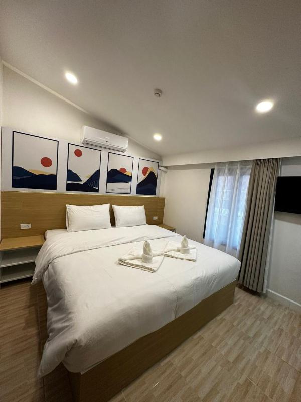 Midnight Blue Guesthouse - image 6