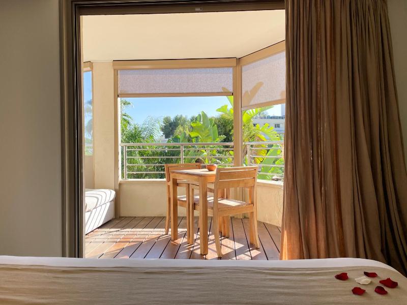 Prestige Room with Sea View and Terrace image 3