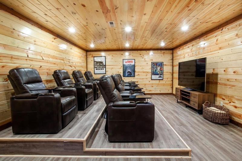 Splash of Gatlinburg cabin - image 35