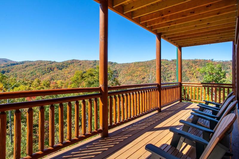 Splash of Gatlinburg cabin - image 15
