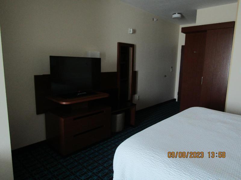 King Room image 3