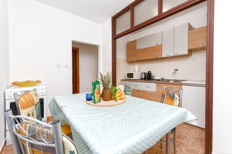 Apartment Orchid - image 15