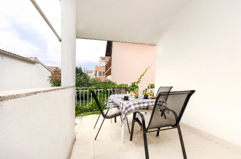 Apartment Orchid - image 9