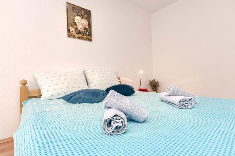 Apartment Orchid - image 11