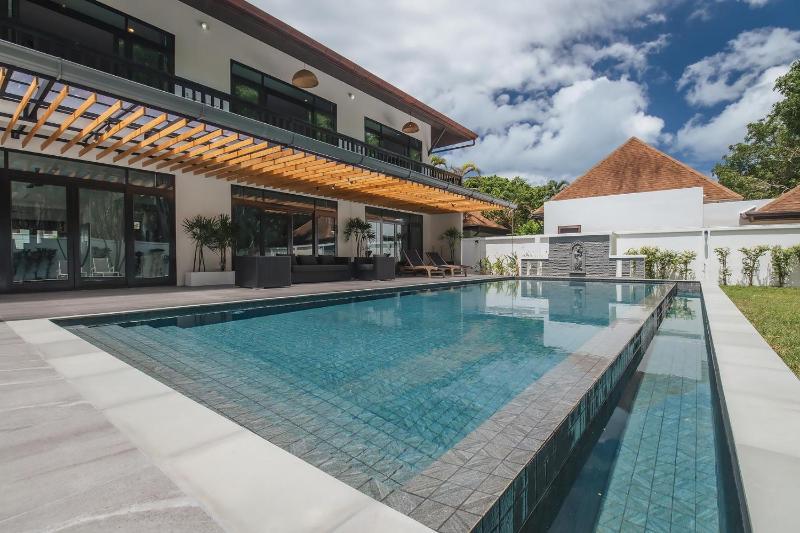 Eden Villa A Tropical Paradise Pool Villa - image 12