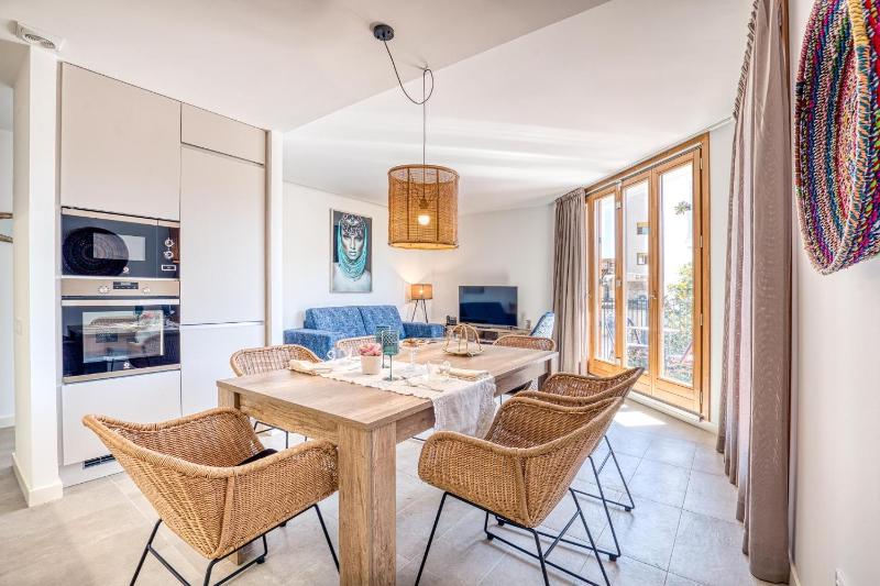 Three-Bedroom Apartment image 1