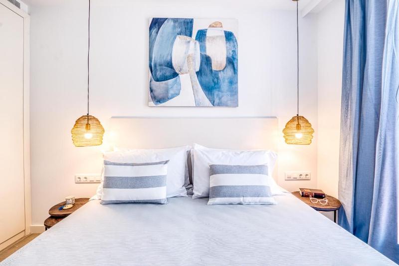 Three-Bedroom Apartment image 3