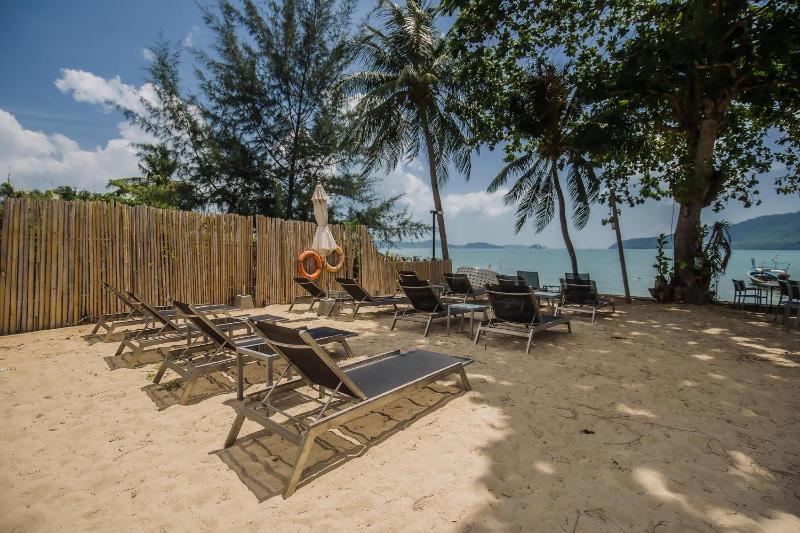 Beachfront A403 with Partial Seaview Rawai Beach - image 1