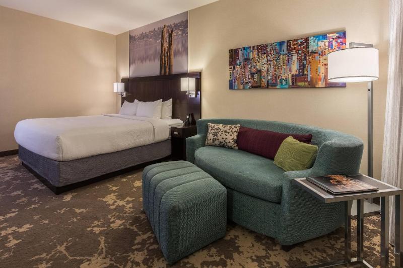 Courtyard by Marriott Portland City Center - image 33