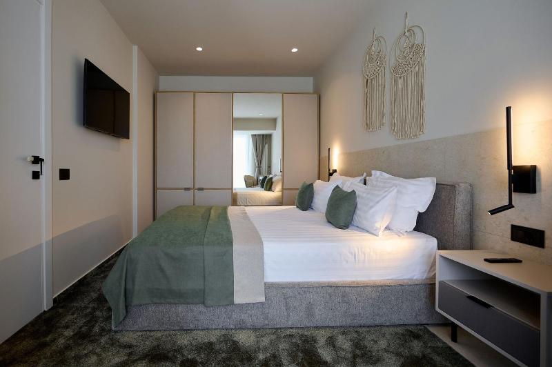 Alezzi Infinity Aparthotel & Spa - image 44
