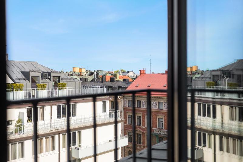 Queen Penthouse  image 3