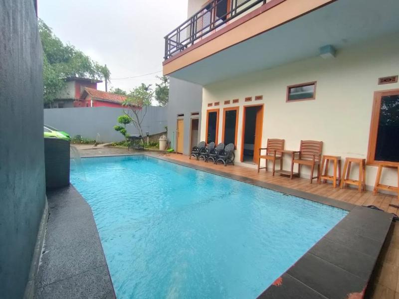 Villa Cisarua Hace
