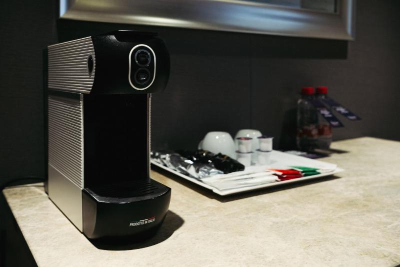 Superior Double or Twin Room with a Patio image 3