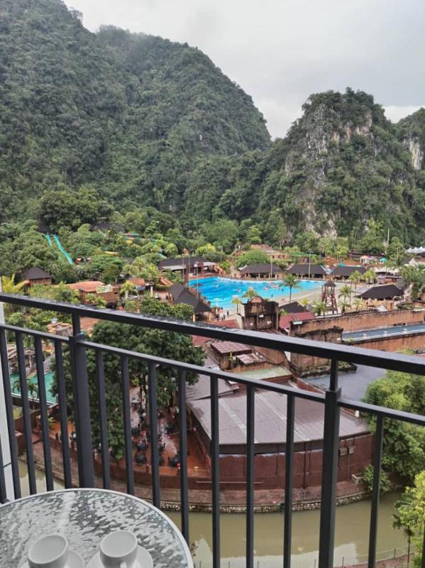 Sunway Onsen 4-5pax - image 1