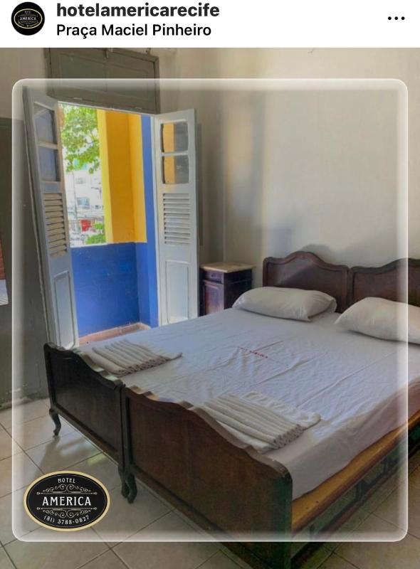 Deluxe Double Room with Balcony image 1