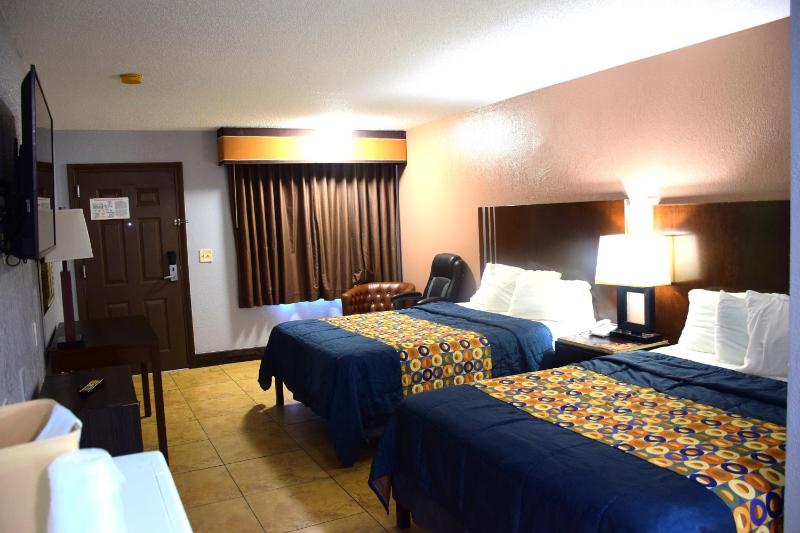 Double Room with Two Double Beds - Non-Smoking image 2