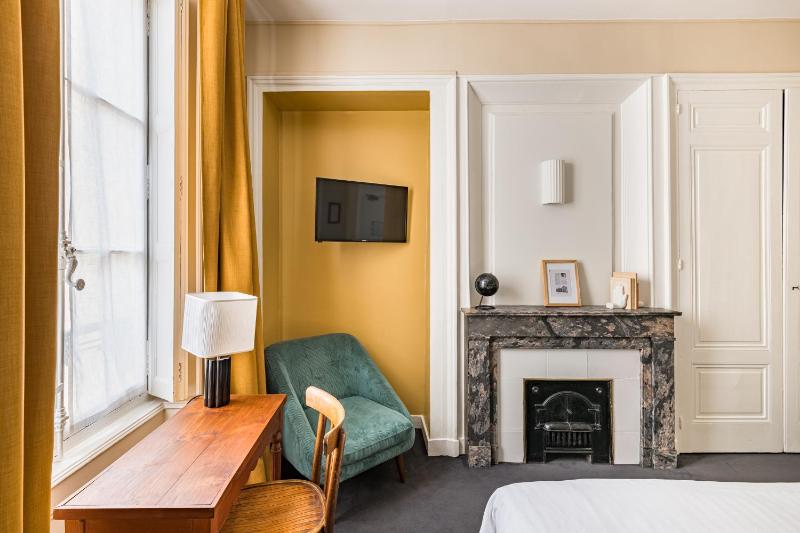 Superior Double Room image 4