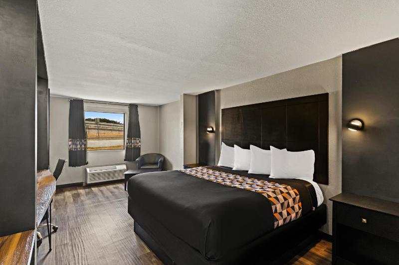 Scottish Inns Austin TX - image 10