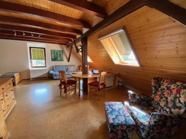 Superior Twin Room image 1