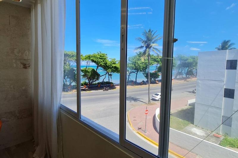 Apartament central frente al mar - image 25