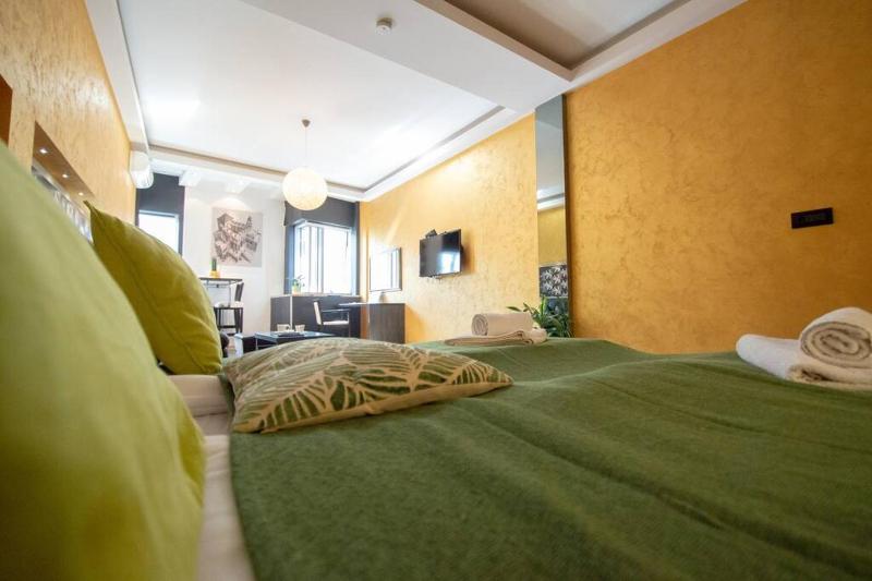 Quiet central studio - Danube Park - comfy bed - AC - image 9