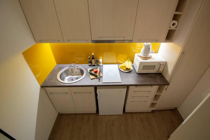 Quiet central studio - Danube Park - comfy bed - AC - image 15