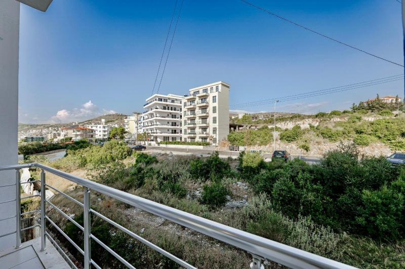 Coral Paradise Apartament in the first line of the sea - image 7