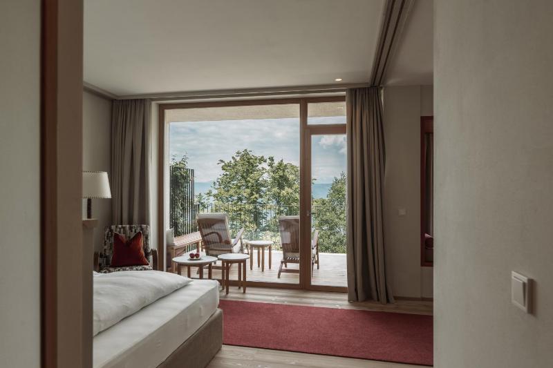 Suite with Balcony image 1