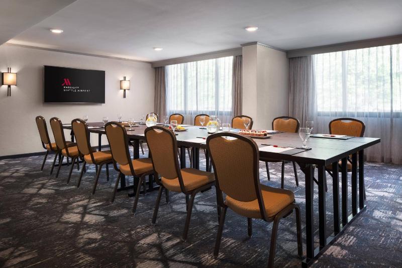 Seattle Airport Marriott - image 7