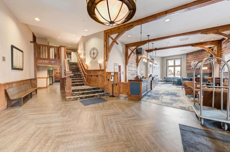 Sundial Lodge by All Seasons Resort Lodging - image 14