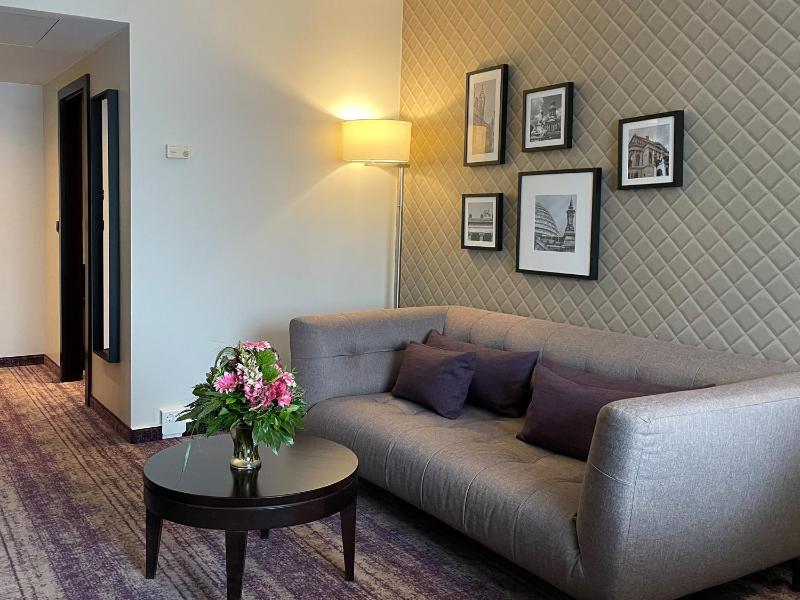 Executive Suite - Non-Smoking image 2