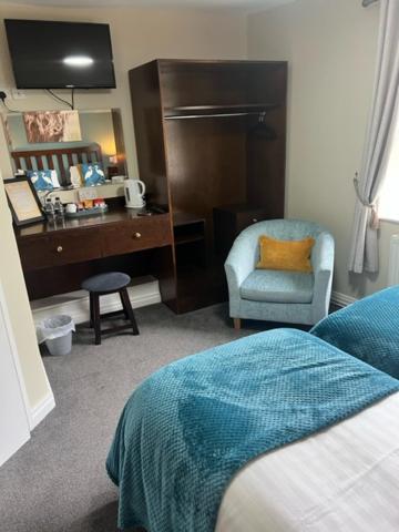 Twin Room image 2