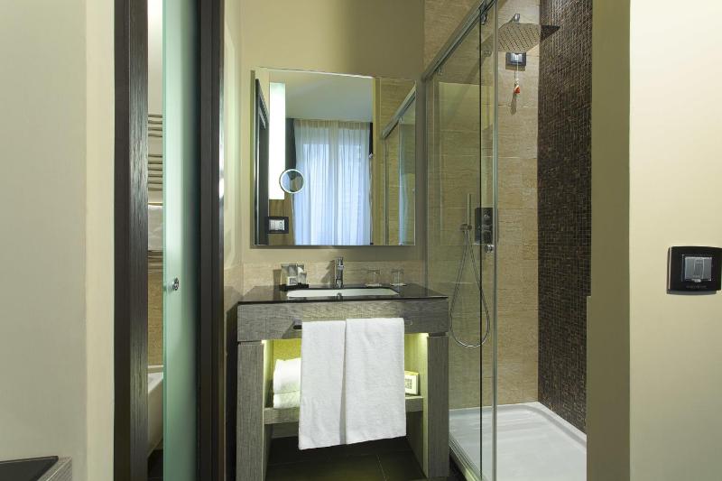 Junior Suite image 2