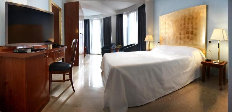 Junior Suite image 1