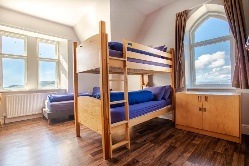 Quadruple Room image 4