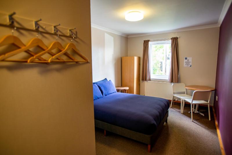 Double Room image 3