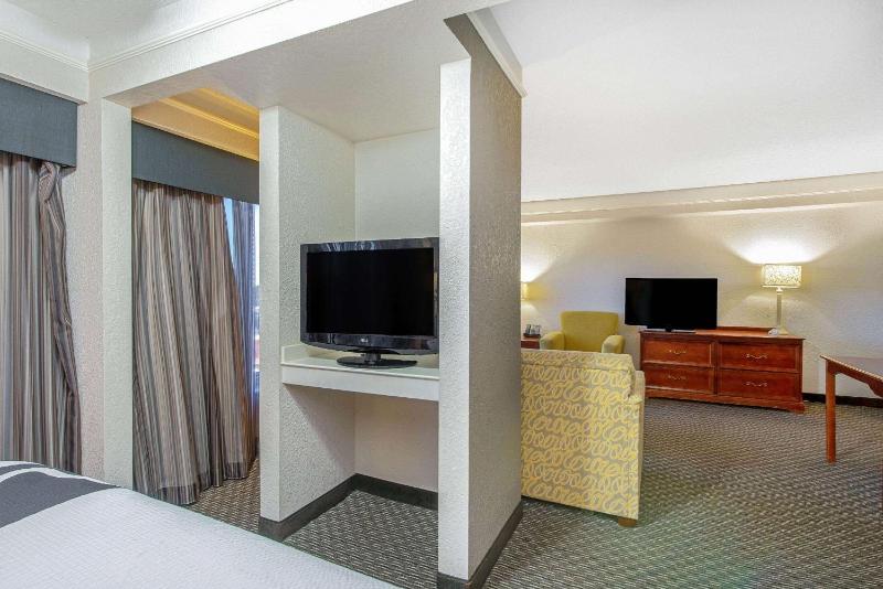 King Suite image 4