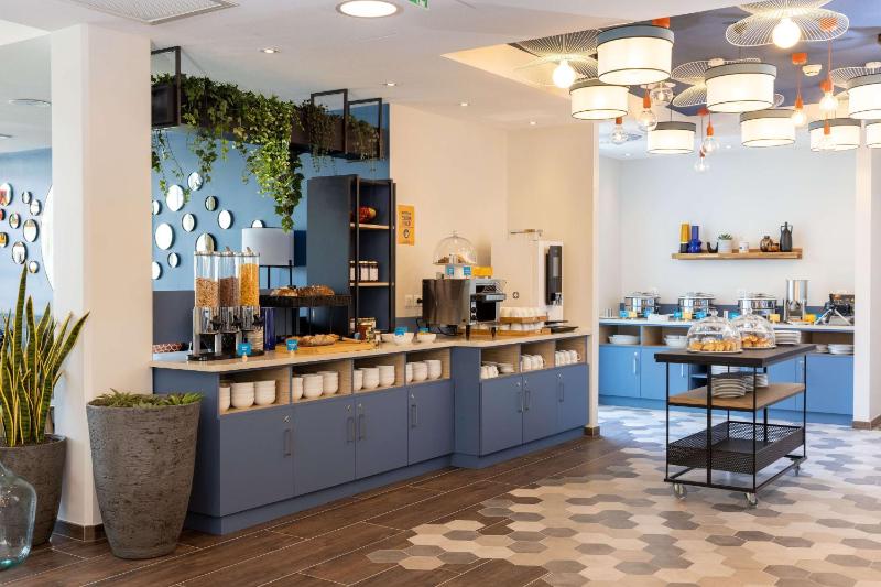 Hampton by Hilton Tours Centre - image 26