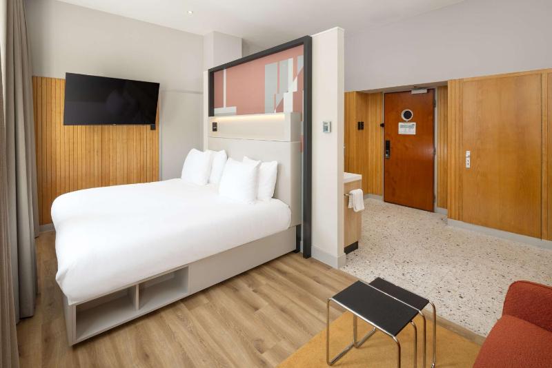 Motto by Hilton Rotterdam City Centre - image 6