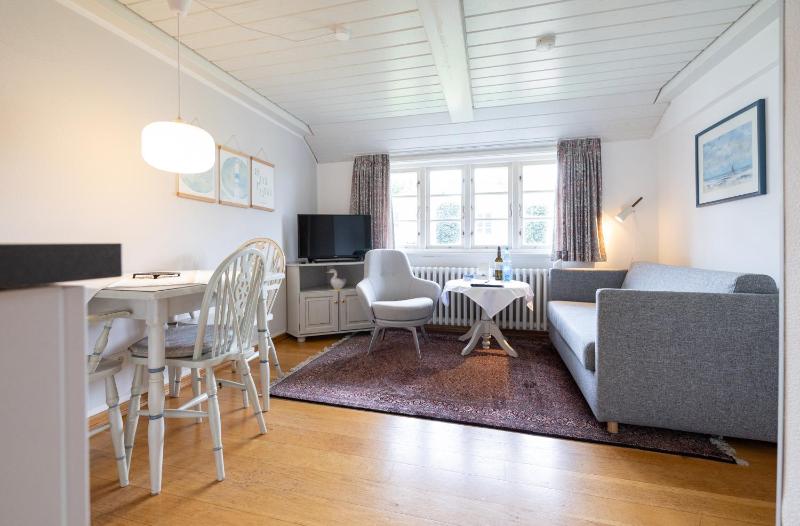 Apartment 3 with Sea View  image 3