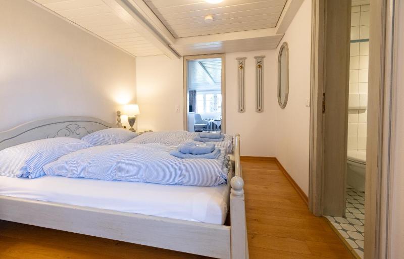 Apartment 3 with Sea View  image 4