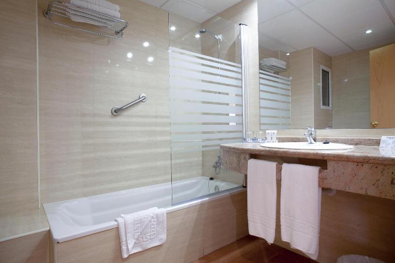 Double Room (2 Adults + 1 Child) image 4