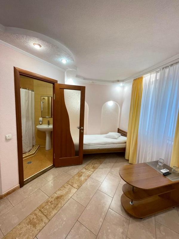Triple Room image 4