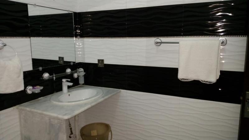 Patel Residency Guest House - image 4