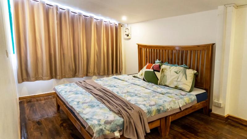 Isano Nomad Hostel - image 9