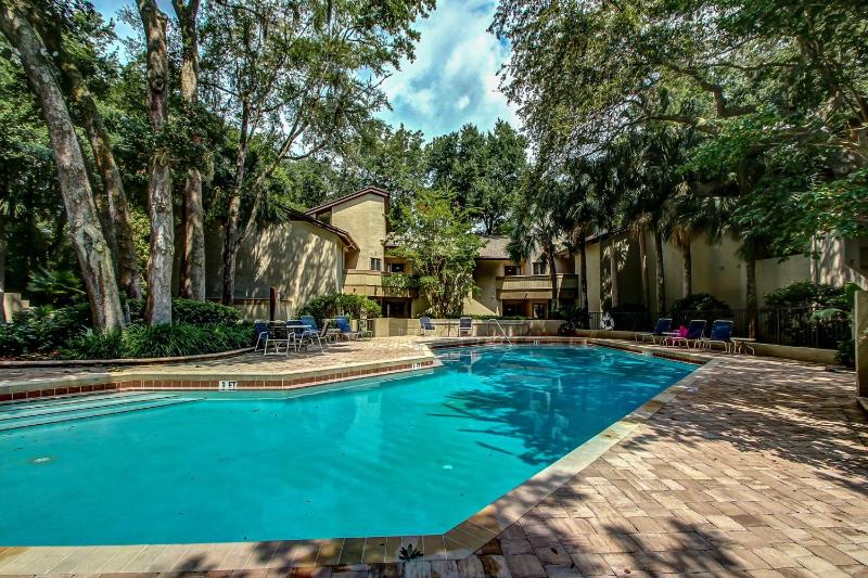 2351 Courtside Villas - image 6