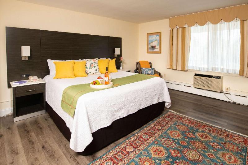 King Room image 4