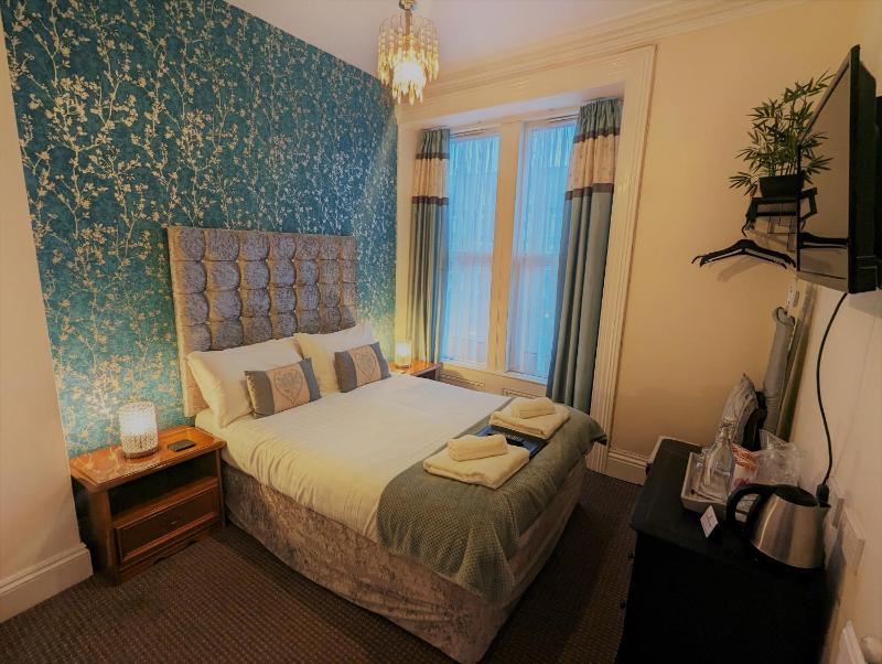 Standard Double Room image 1